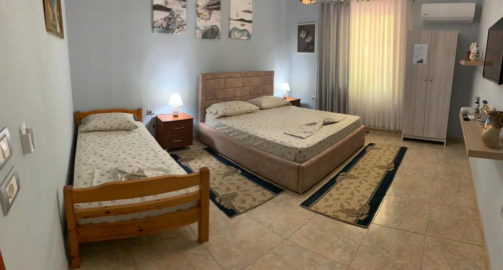 Vila Spaho Korce Esterno foto